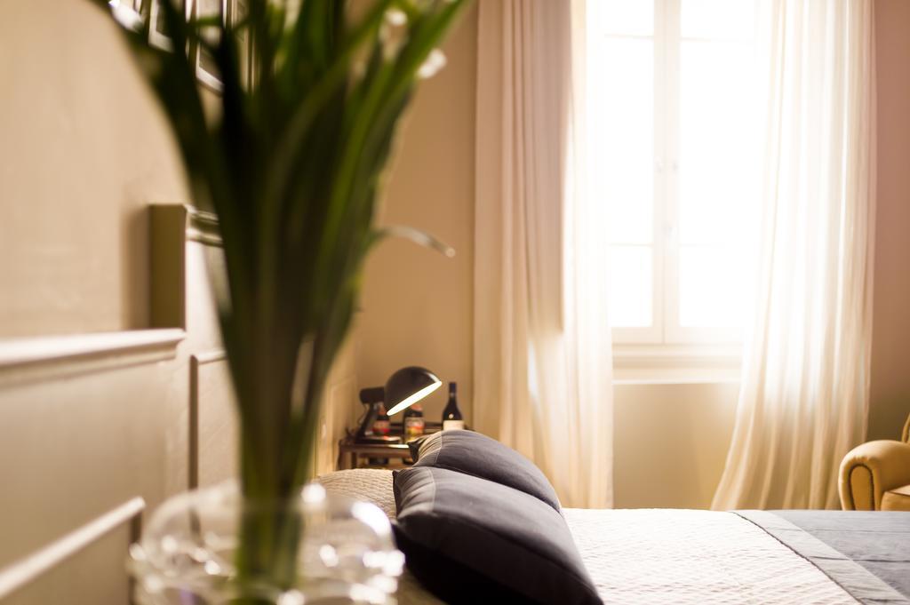 Arnobio Florence Suites ภายนอก รูปภาพ