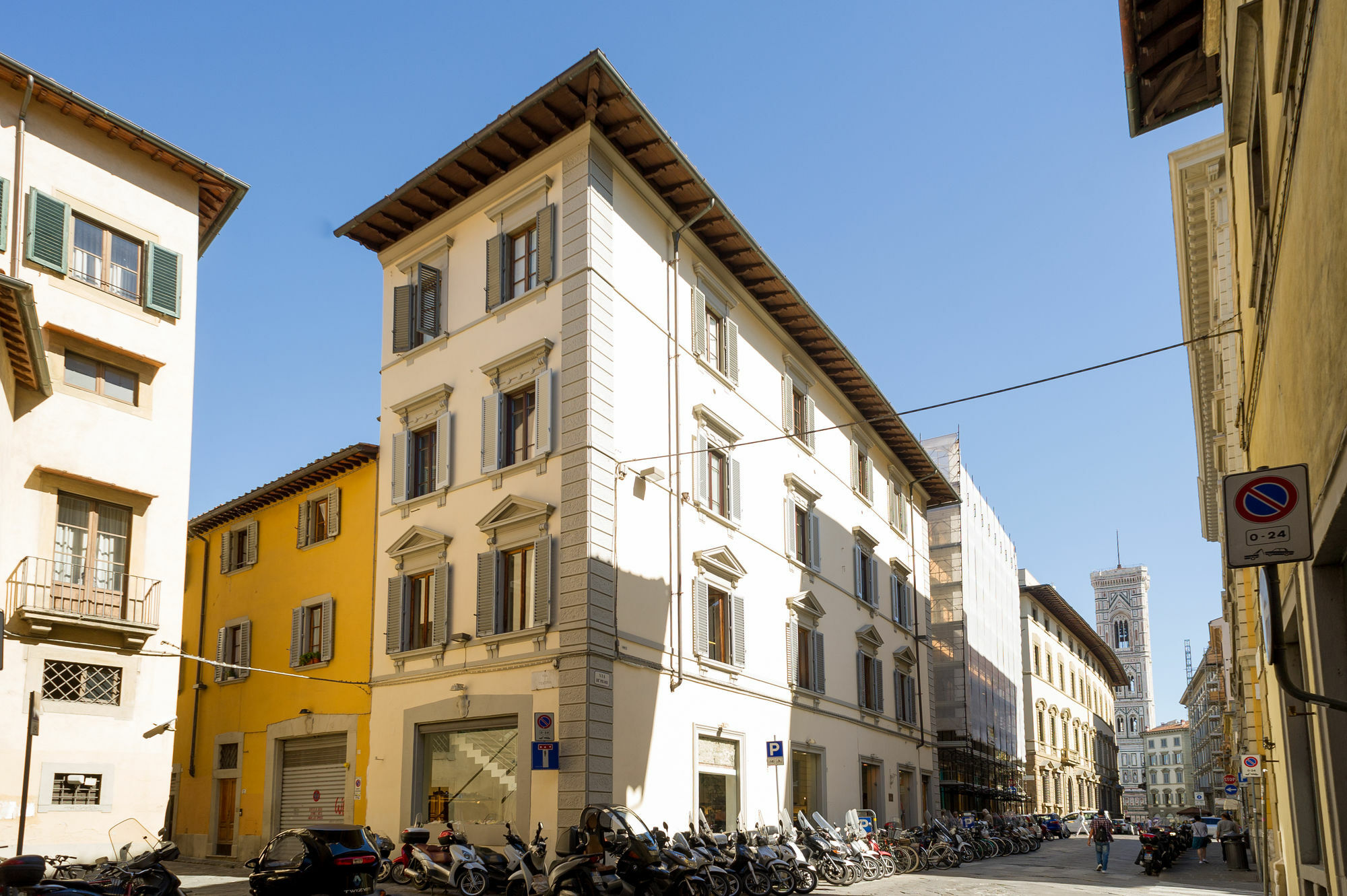 Arnobio Florence Suites ภายนอก รูปภาพ